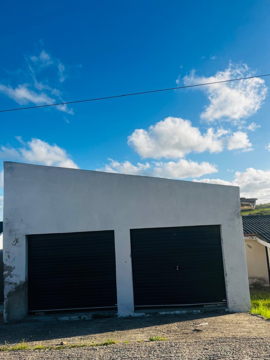 5 Bedroom Property for Sale in Mdantsane Nu 17 Eastern Cape